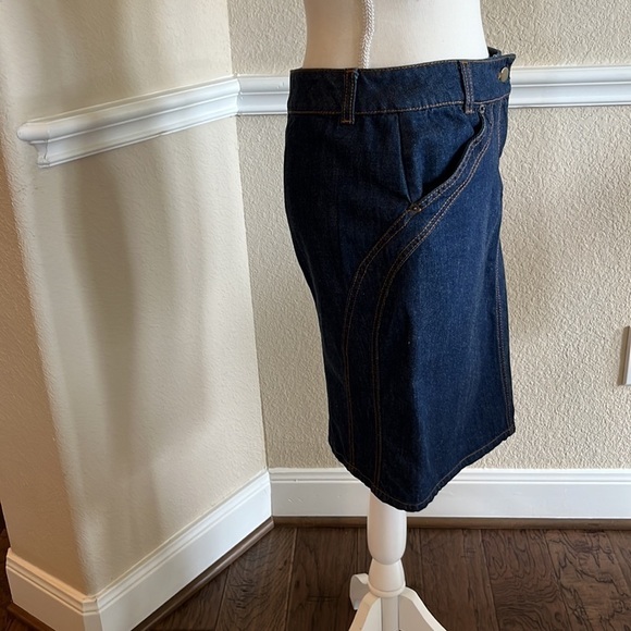 R.E.D. Valentino Denim Pencil Skirt Size 42 EUR 6 US - Picture 3 of 16